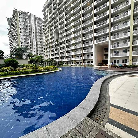2 Bedroom Condo Unit Near Sm Bf & Naia At The Atherton By Dmci With 2 Balcony Paranaque City ภายนอก รูปภาพ