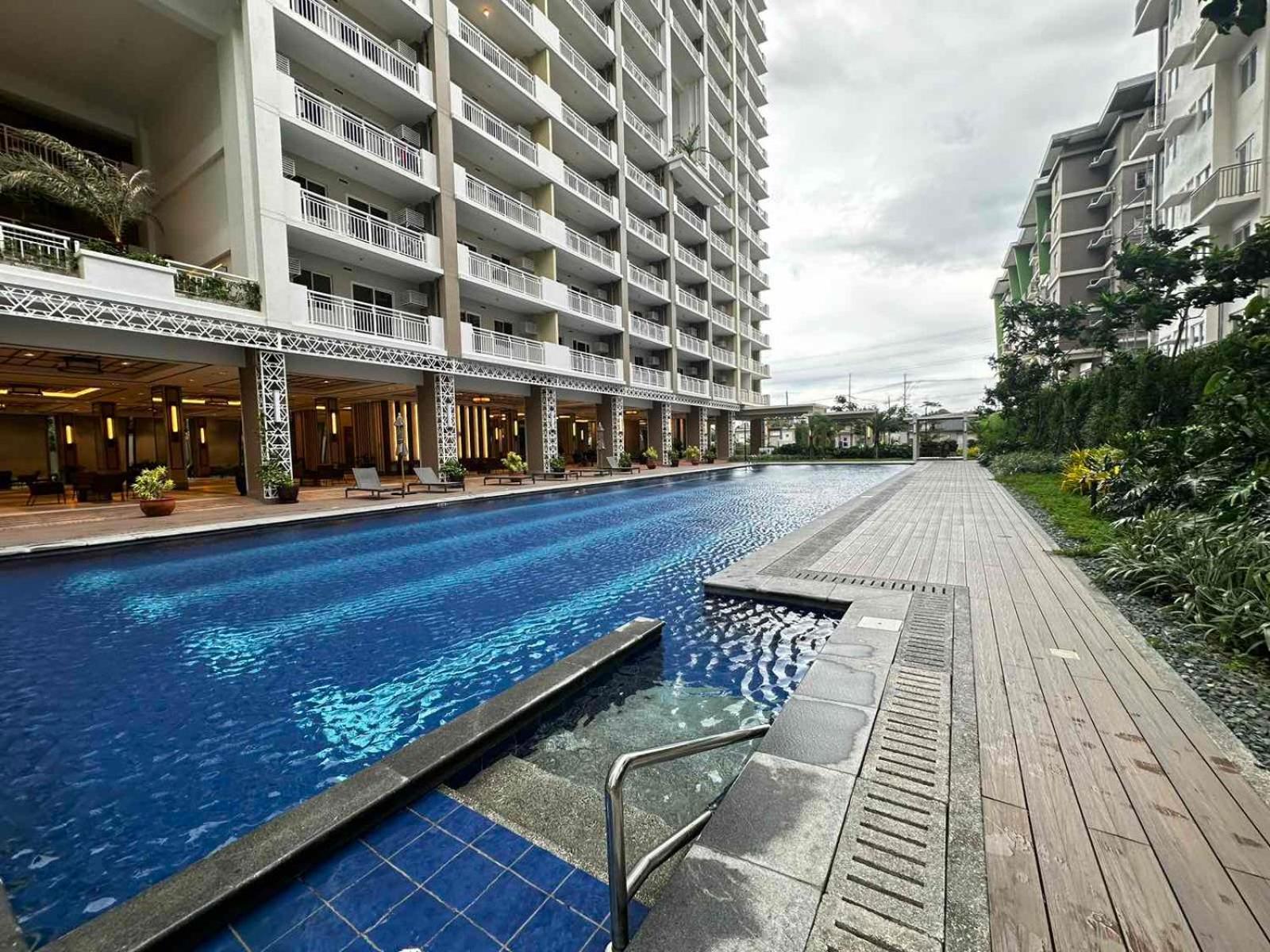 2 Bedroom Condo Unit Near Sm Bf & Naia At The Atherton By Dmci With 2 Balcony Paranaque City ภายนอก รูปภาพ