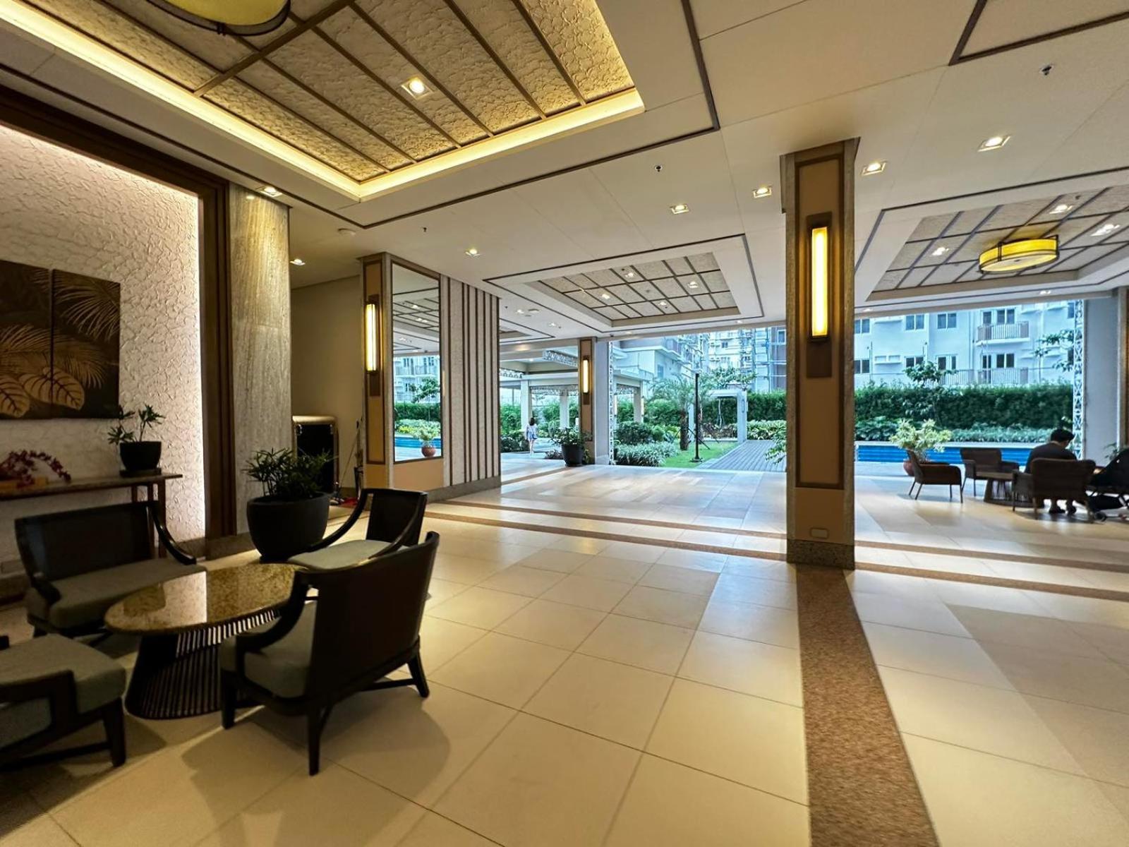 2 Bedroom Condo Unit Near Sm Bf & Naia At The Atherton By Dmci With 2 Balcony Paranaque City ภายนอก รูปภาพ