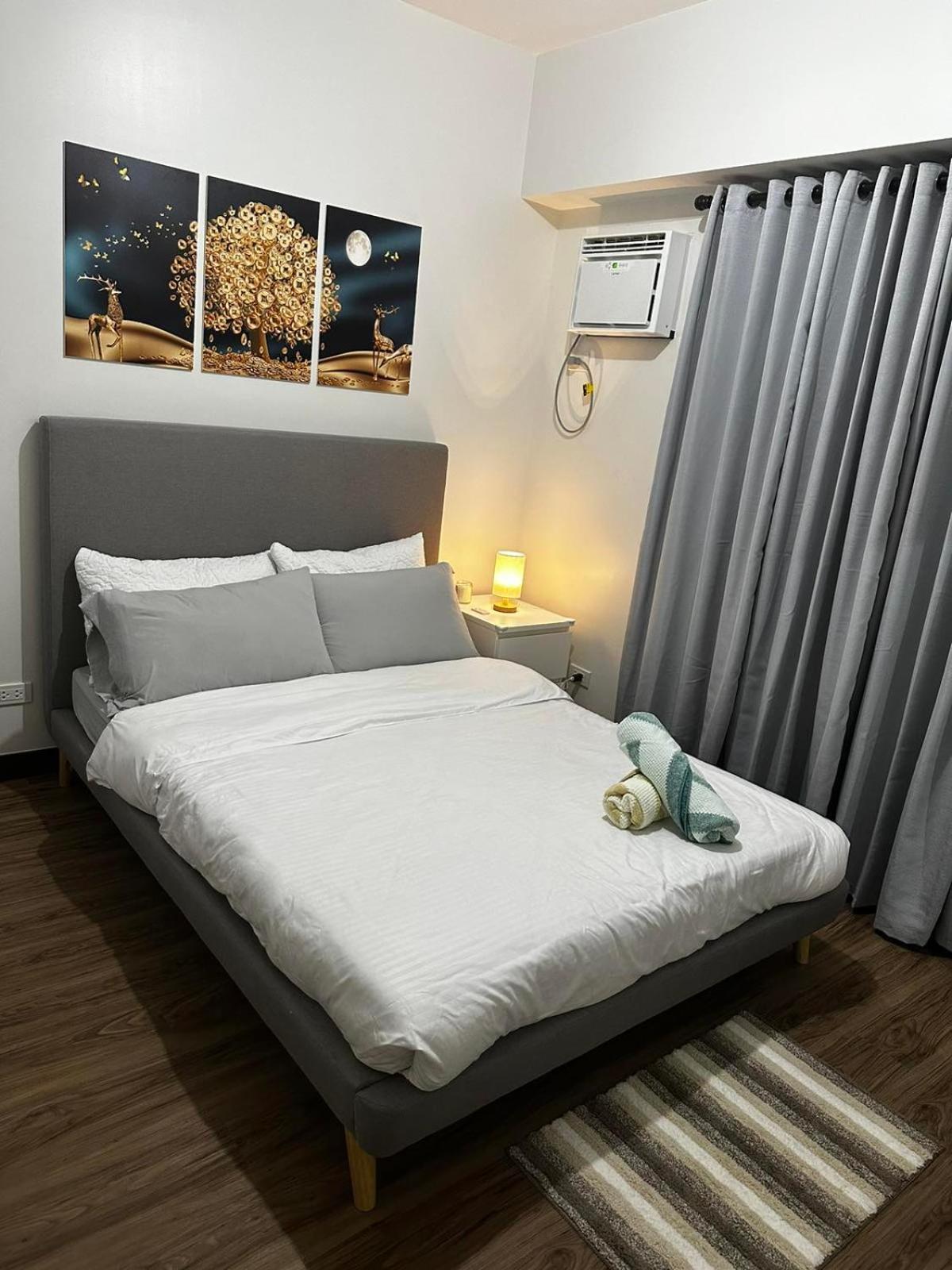 2 Bedroom Condo Unit Near Sm Bf & Naia At The Atherton By Dmci With 2 Balcony Paranaque City ภายนอก รูปภาพ