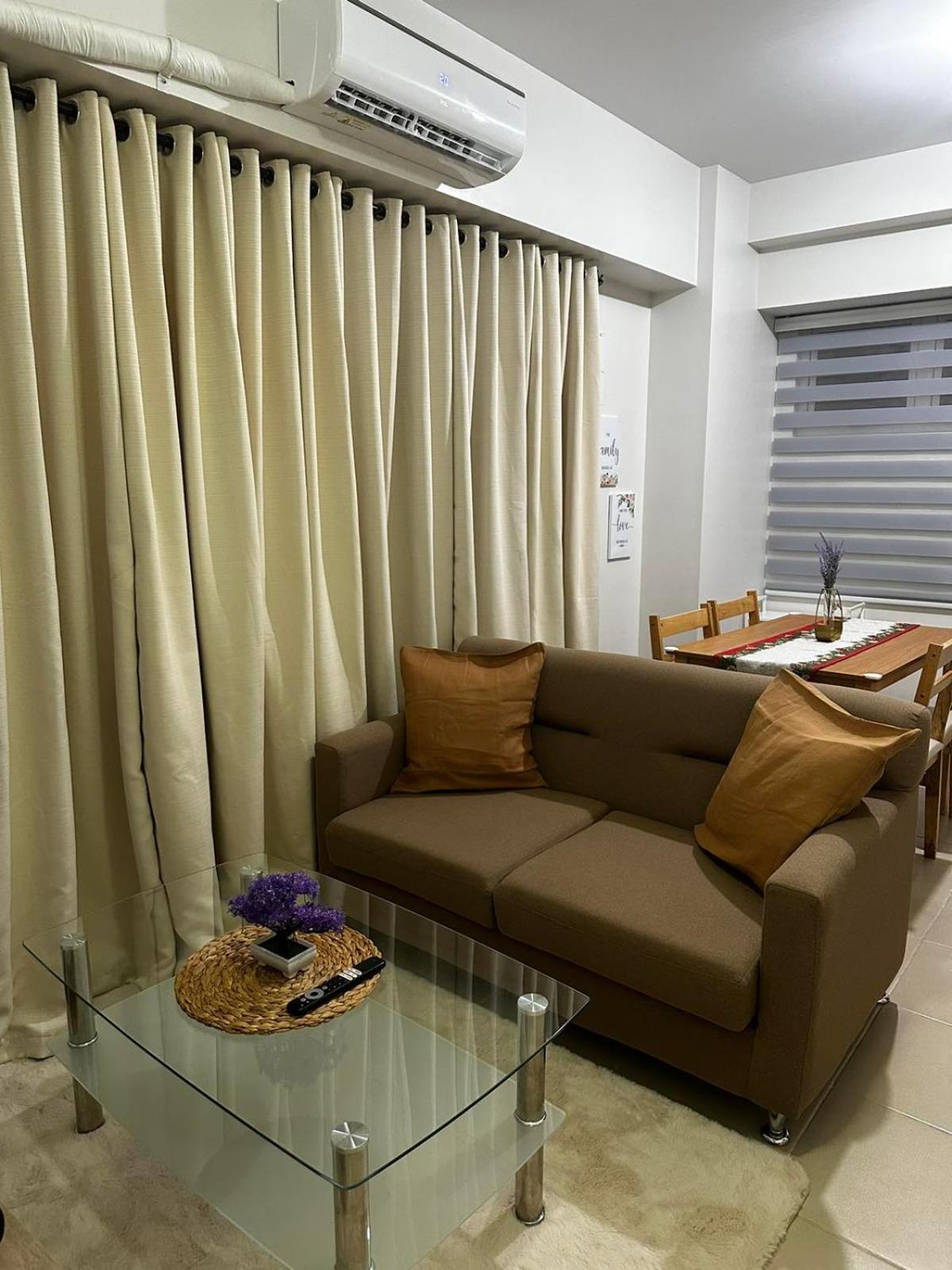 2 Bedroom Condo Unit Near Sm Bf & Naia At The Atherton By Dmci With 2 Balcony Paranaque City ภายนอก รูปภาพ
